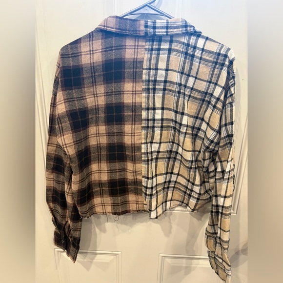 Brown Cropped Flannel - Picture 3 of 3